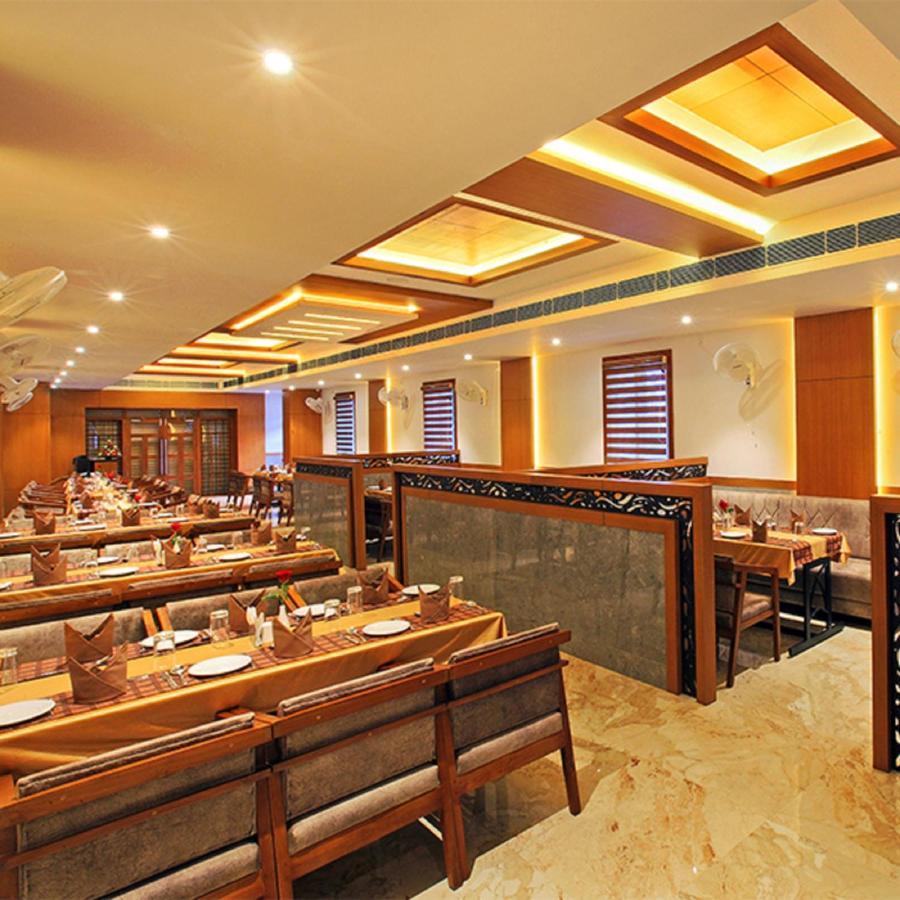 Hotel Apsara Shoranur Екстериор снимка