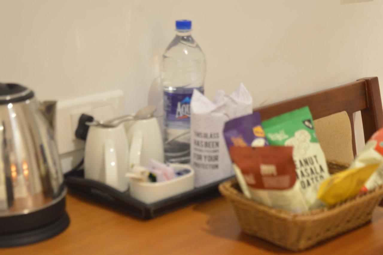 Hotel Apsara Shoranur Екстериор снимка